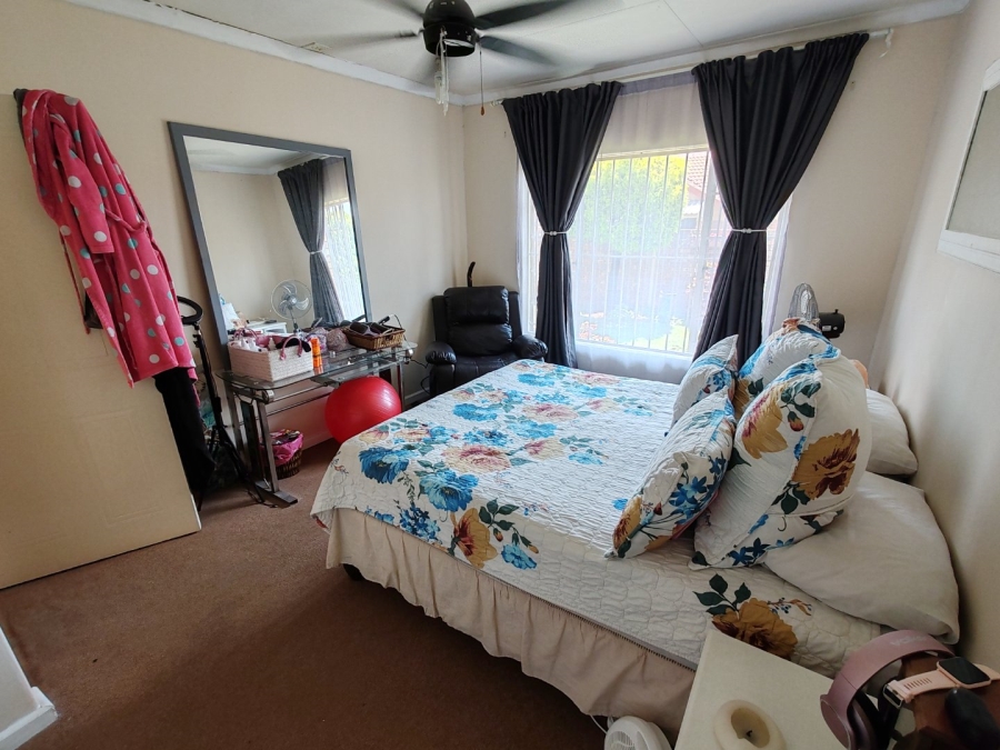 2 Bedroom Property for Sale in Montana Park Gauteng