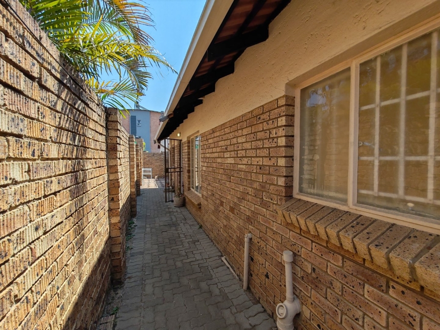 2 Bedroom Property for Sale in Montana Park Gauteng