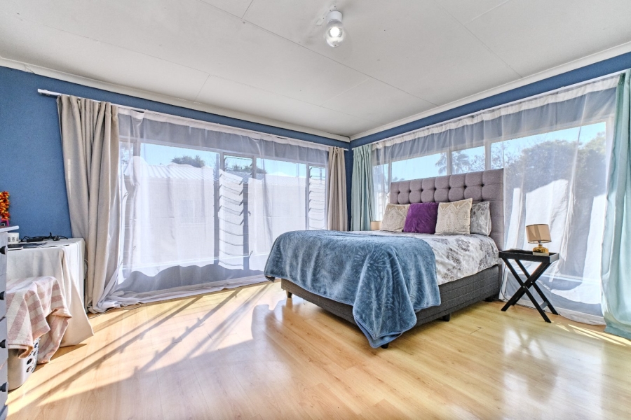 To Let 5 Bedroom Property for Rent in Kensington Gauteng