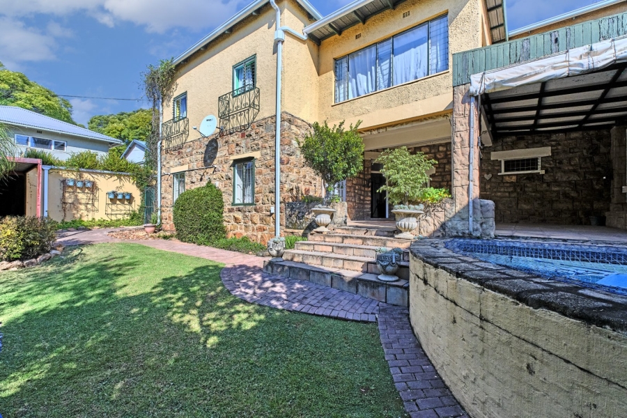 To Let 5 Bedroom Property for Rent in Kensington Gauteng