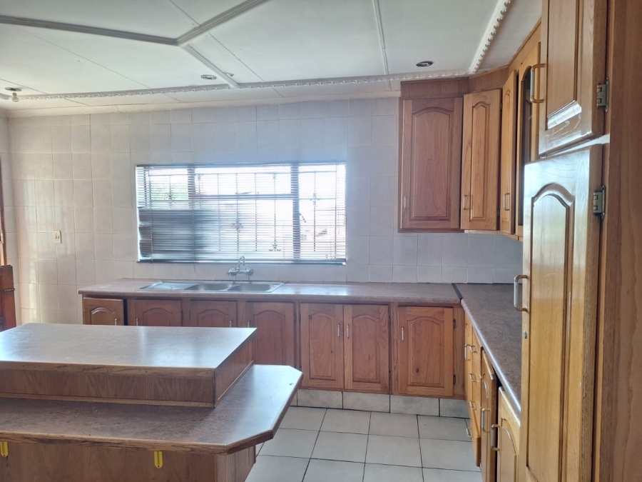 To Let 4 Bedroom Property for Rent in Soshanguve East Ext 4 Gauteng