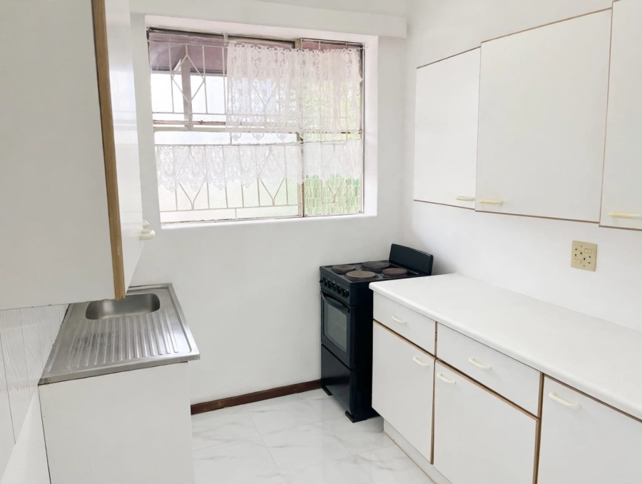 To Let 2 Bedroom Property for Rent in Lyndhurst Gauteng