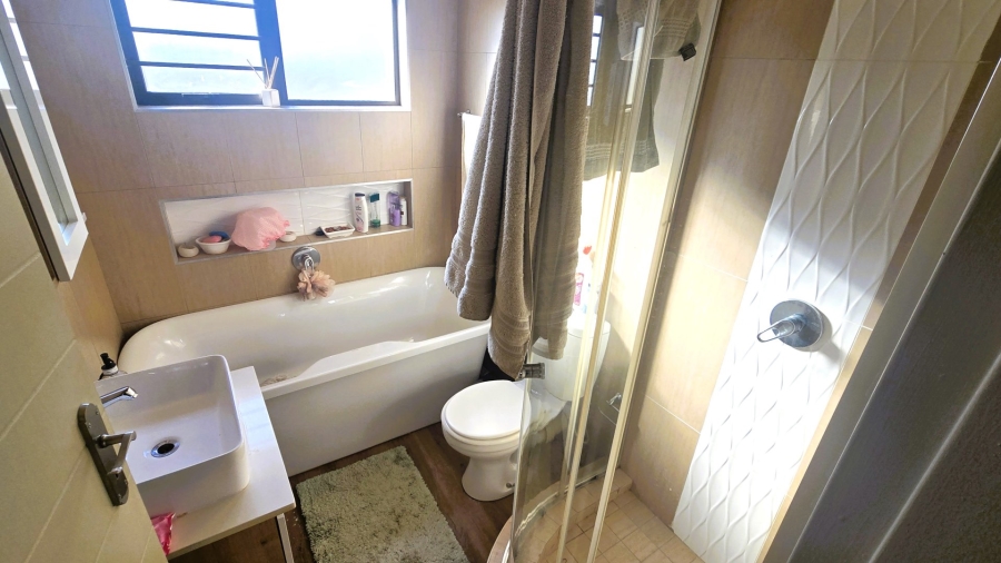 2 Bedroom Property for Sale in Cullinan Gauteng