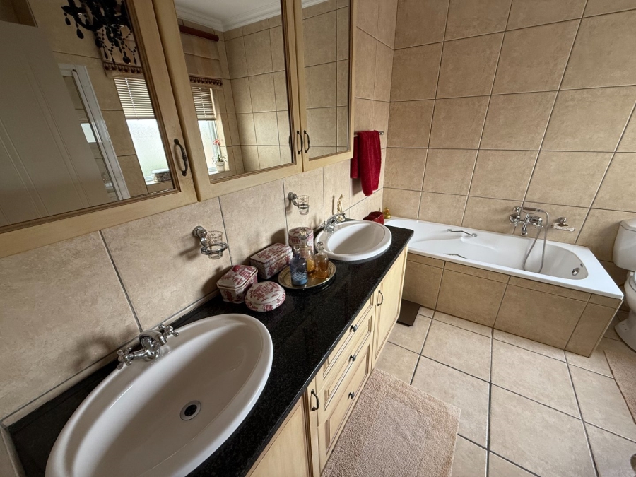 To Let 3 Bedroom Property for Rent in Irene Gauteng