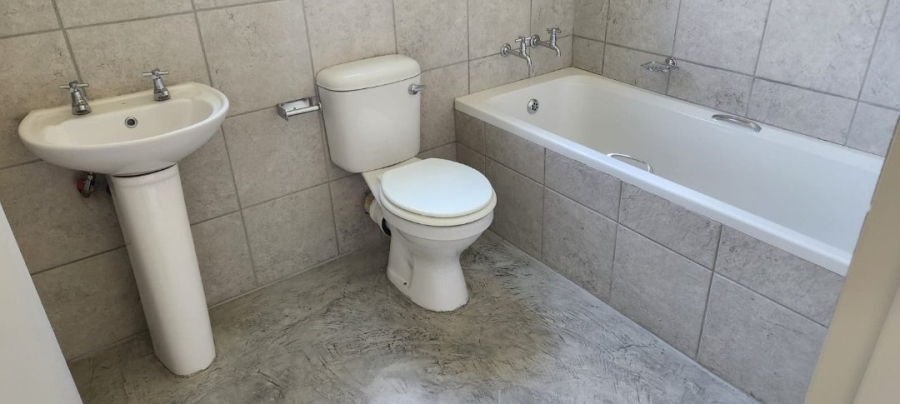2 Bedroom Property for Sale in Heatherdale AH Gauteng