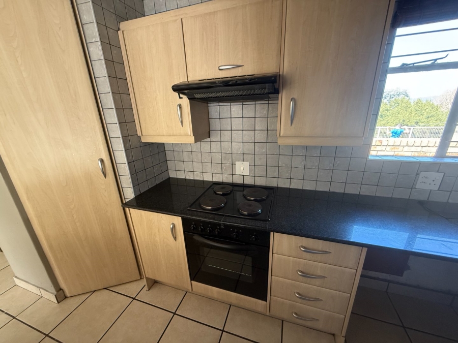 To Let 3 Bedroom Property for Rent in Clubview Gauteng