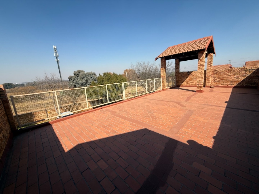 To Let 3 Bedroom Property for Rent in Clubview Gauteng
