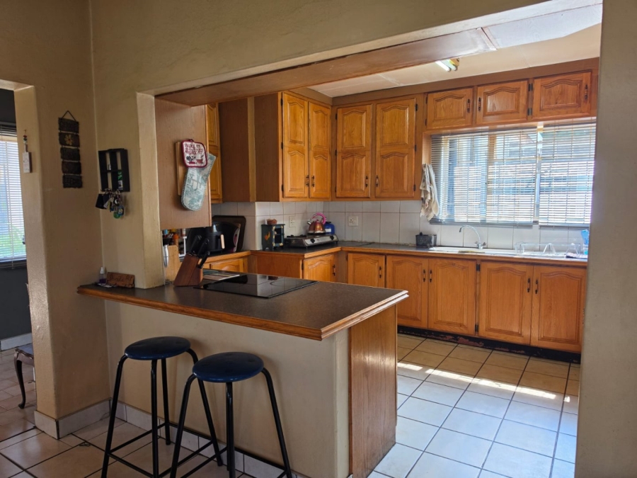 3 Bedroom Property for Sale in Birchleigh Gauteng
