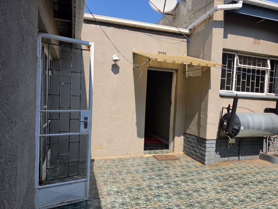 3 Bedroom Property for Sale in Birchleigh Gauteng