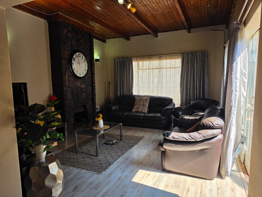 3 Bedroom Property for Sale in Birchleigh Gauteng