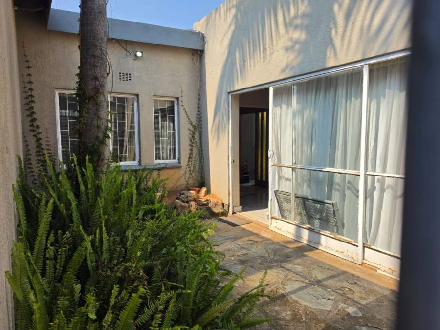 3 Bedroom Property for Sale in Birchleigh Gauteng