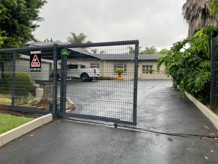 3 Bedroom Property for Sale in Wilro Park Gauteng
