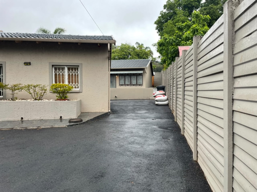 3 Bedroom Property for Sale in Wilro Park Gauteng