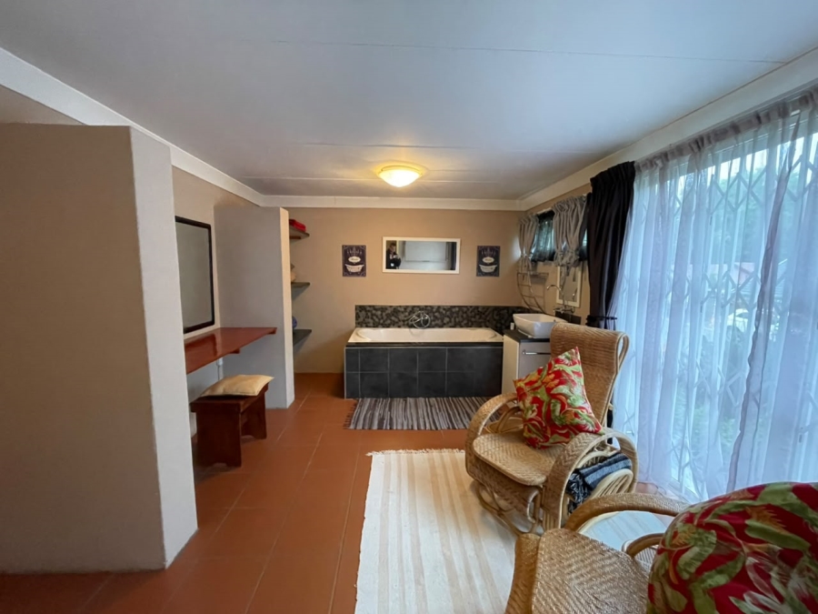3 Bedroom Property for Sale in Wilro Park Gauteng