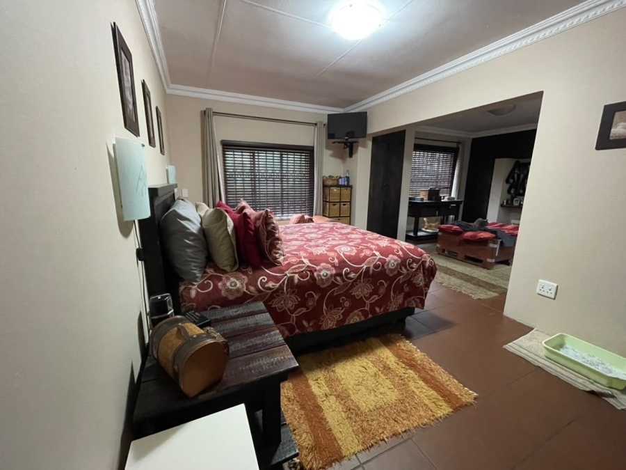 3 Bedroom Property for Sale in Wilro Park Gauteng