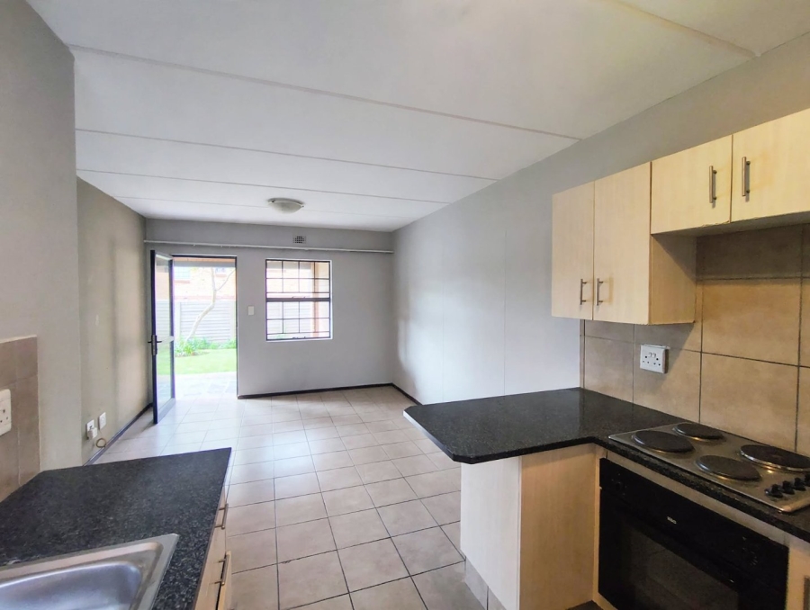2 Bedroom Property for Sale in Noordwyk Gauteng