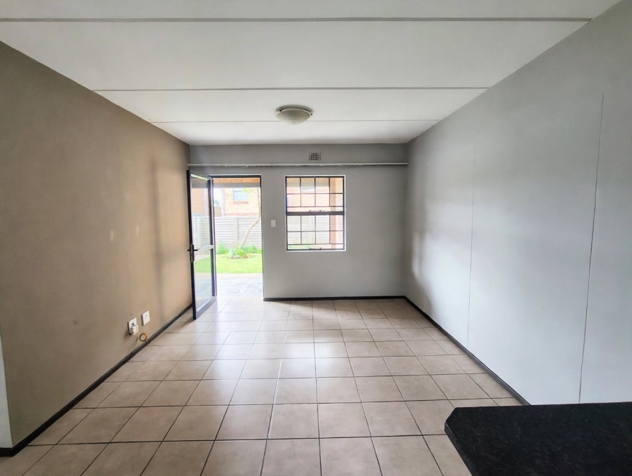 2 Bedroom Property for Sale in Noordwyk Gauteng