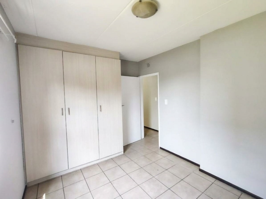 2 Bedroom Property for Sale in Noordwyk Gauteng