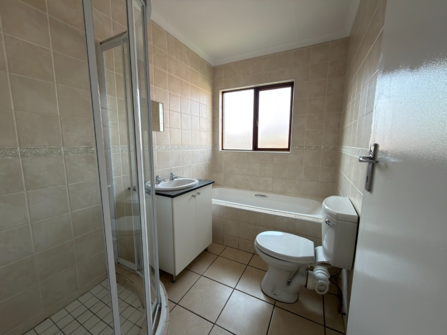 2 Bedroom Property for Sale in Brakpan Central Gauteng