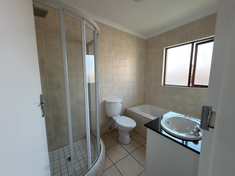 2 Bedroom Property for Sale in Brakpan Central Gauteng