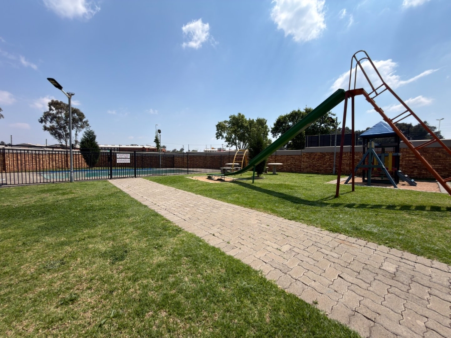 3 Bedroom Property for Sale in Brakpan Central Gauteng