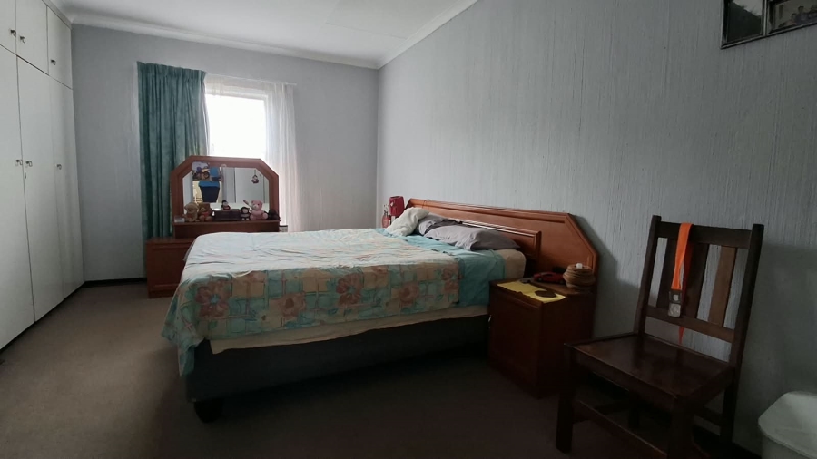 3 Bedroom Property for Sale in Three Rivers Proper Gauteng