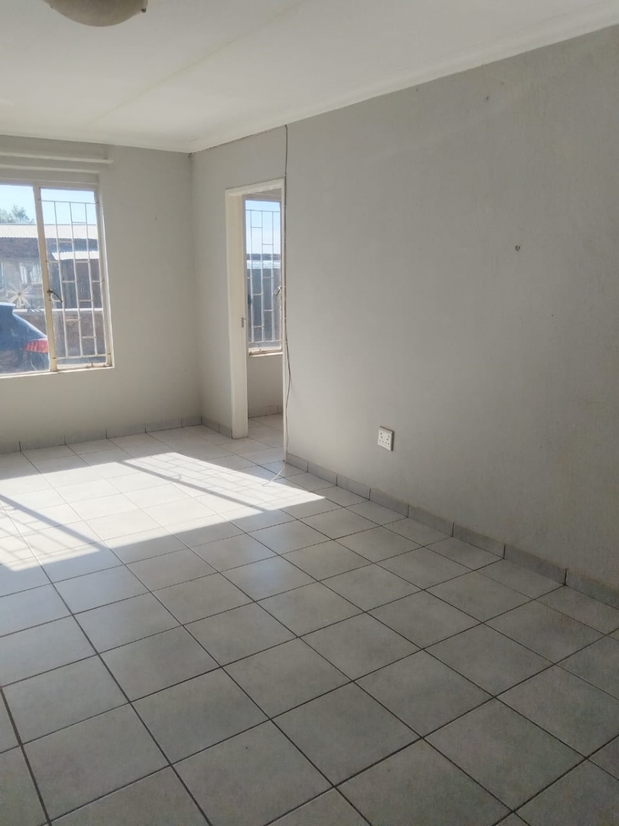 To Let 1 Bedroom Property for Rent in Elandsvlei Gauteng