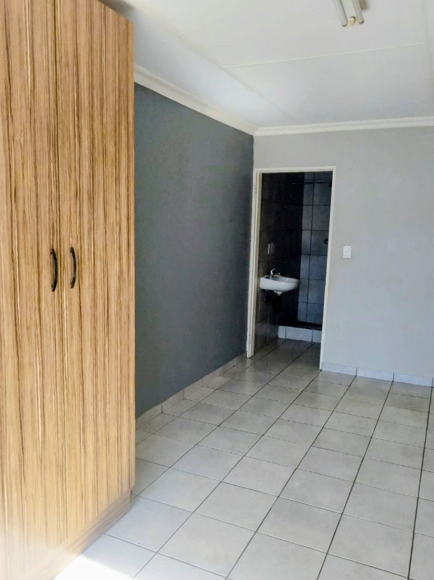 To Let 1 Bedroom Property for Rent in Elandsvlei Gauteng