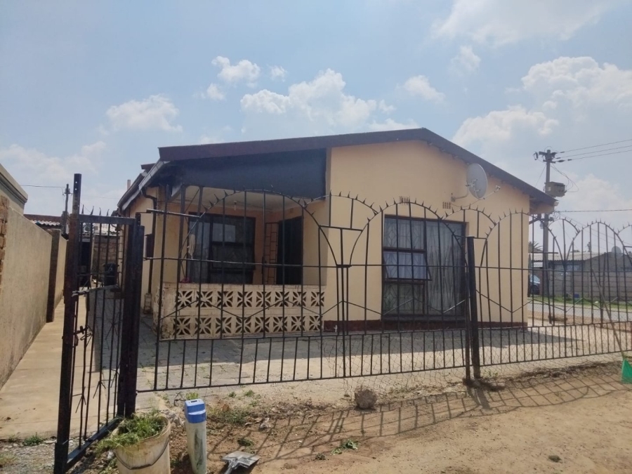 3 Bedroom Property for Sale in Tsakane Gauteng