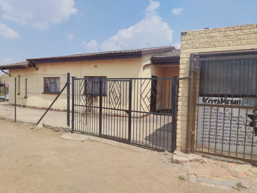 3 Bedroom Property for Sale in Tsakane Gauteng