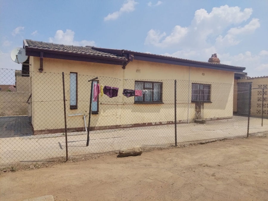 3 Bedroom Property for Sale in Tsakane Gauteng