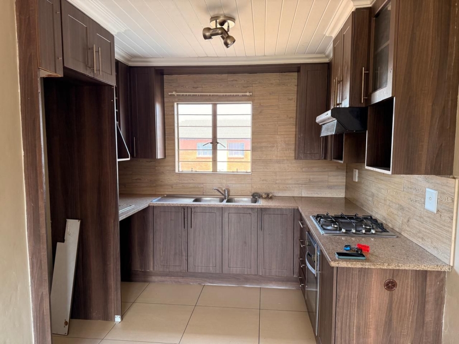 2 Bedroom Property for Sale in Pretoria West Gauteng