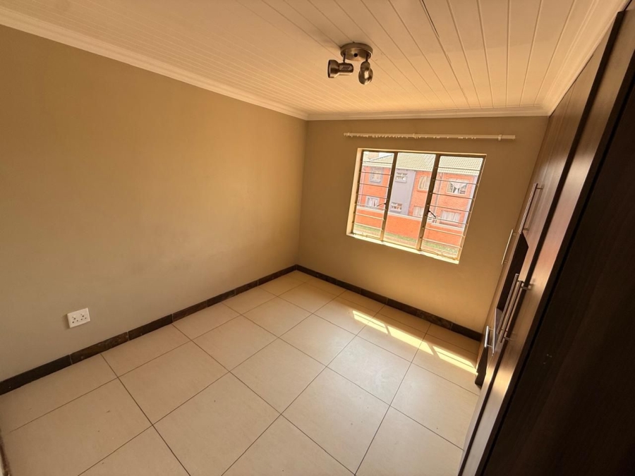 2 Bedroom Property for Sale in Pretoria West Gauteng