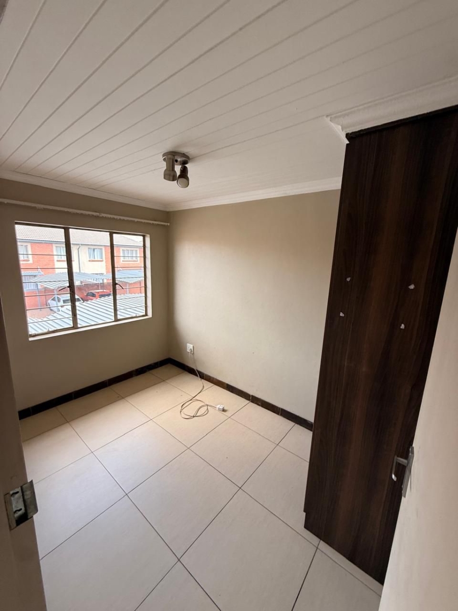 2 Bedroom Property for Sale in Pretoria West Gauteng