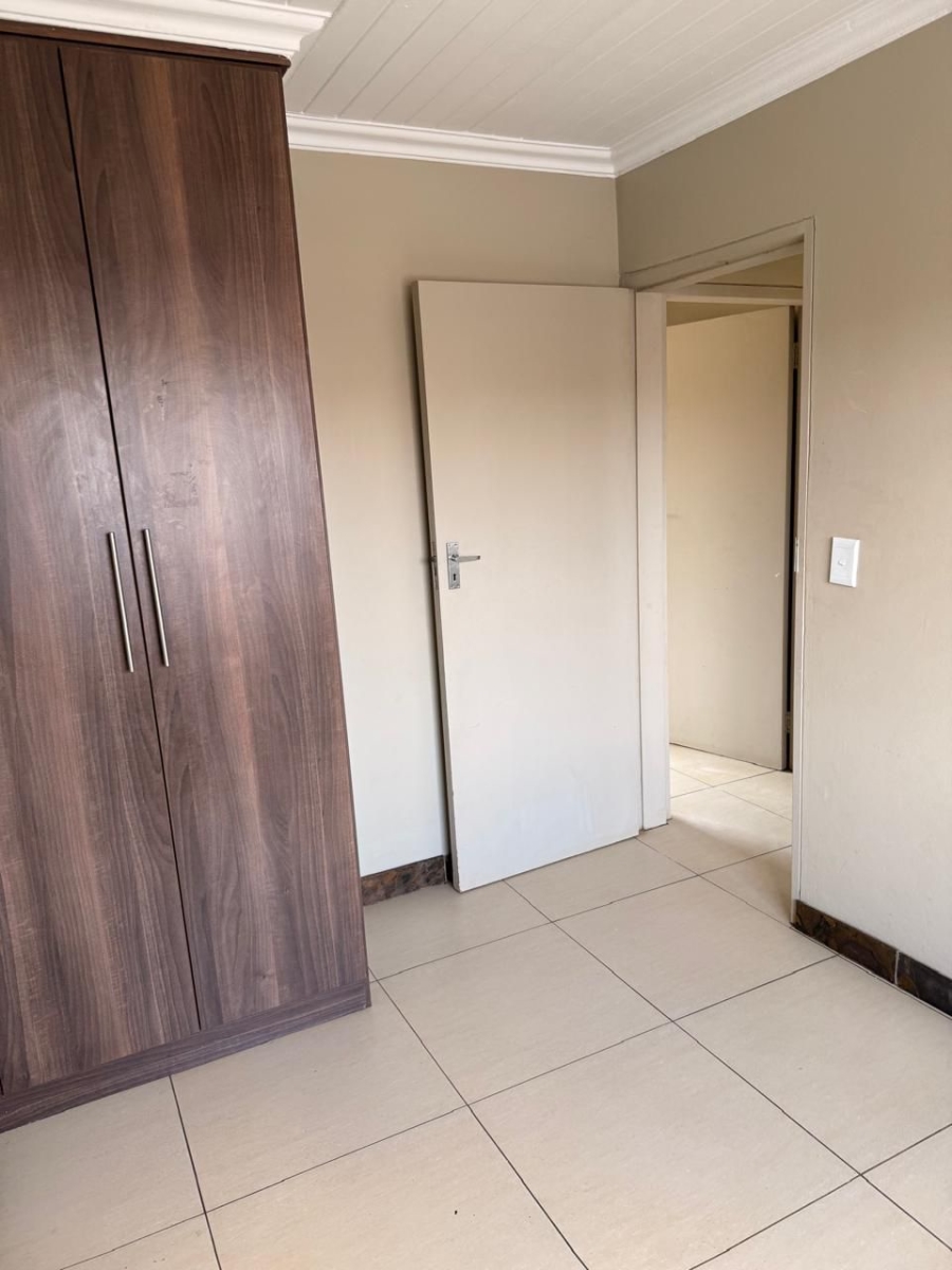 2 Bedroom Property for Sale in Pretoria West Gauteng