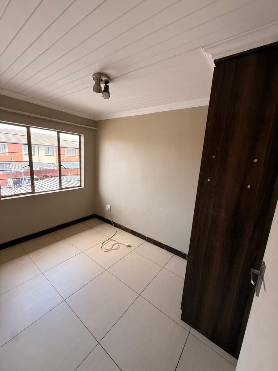 2 Bedroom Property for Sale in Pretoria West Gauteng