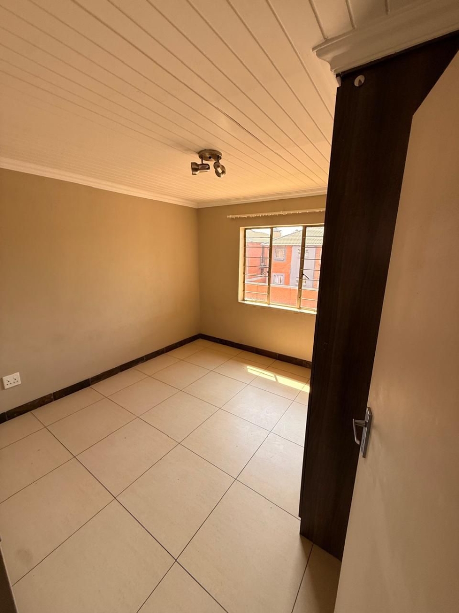 2 Bedroom Property for Sale in Pretoria West Gauteng