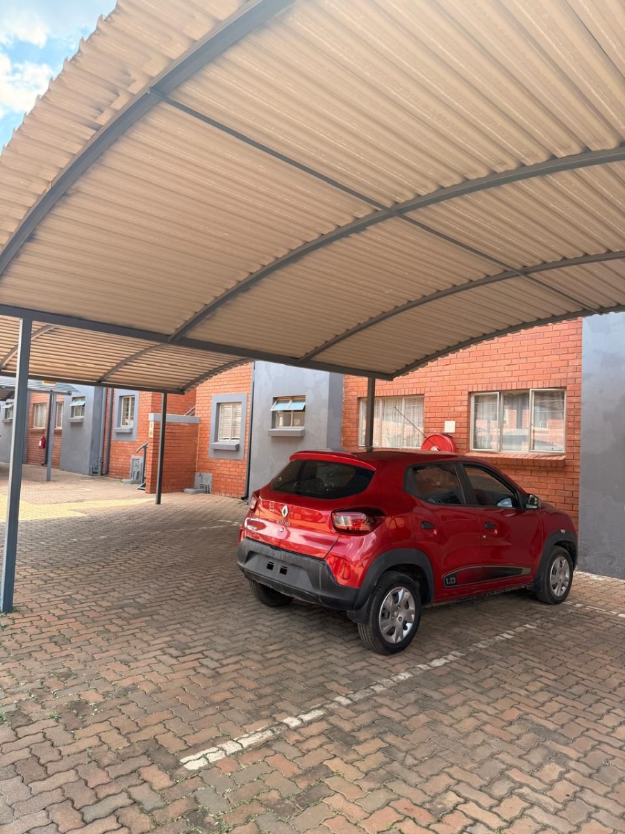 2 Bedroom Property for Sale in Pretoria West Gauteng