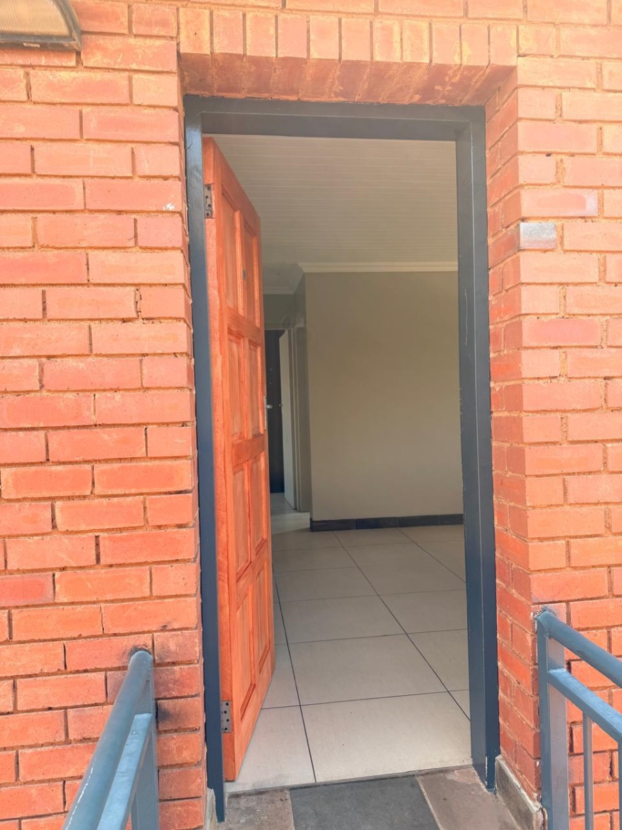 2 Bedroom Property for Sale in Pretoria West Gauteng