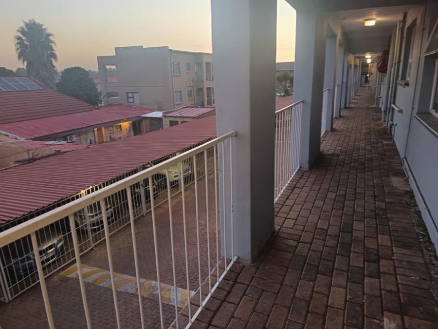 2 Bedroom Property for Sale in Florida Gauteng