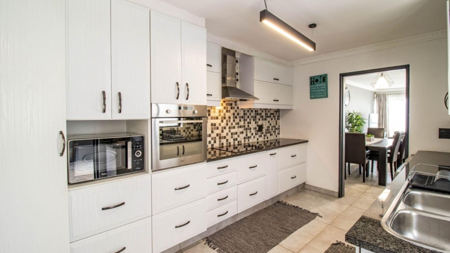 3 Bedroom Property for Sale in Melville Gauteng