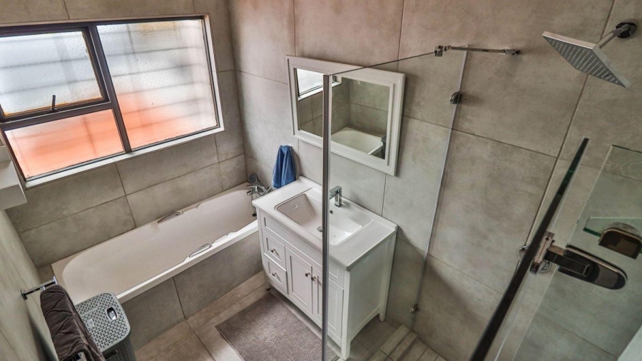 3 Bedroom Property for Sale in Melville Gauteng