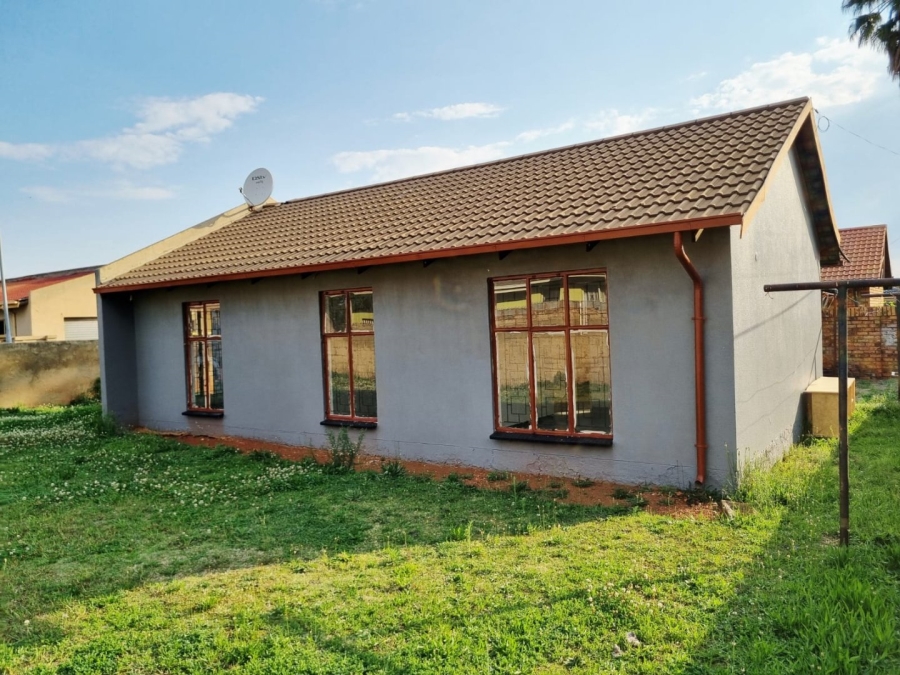 3 Bedroom Property for Sale in Spruit View Gauteng