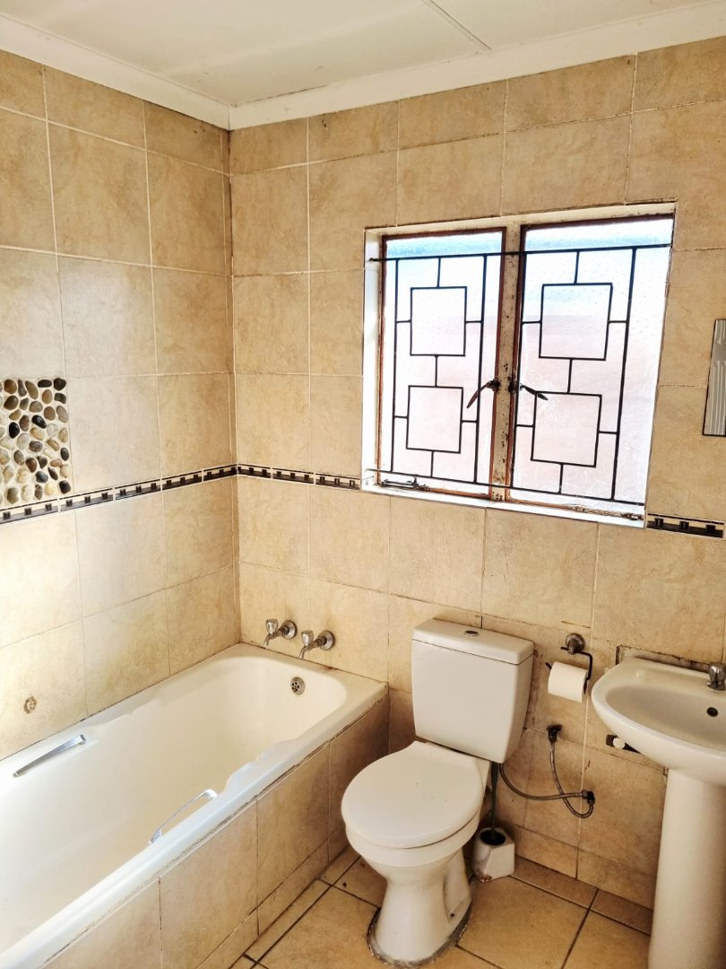 3 Bedroom Property for Sale in Spruit View Gauteng