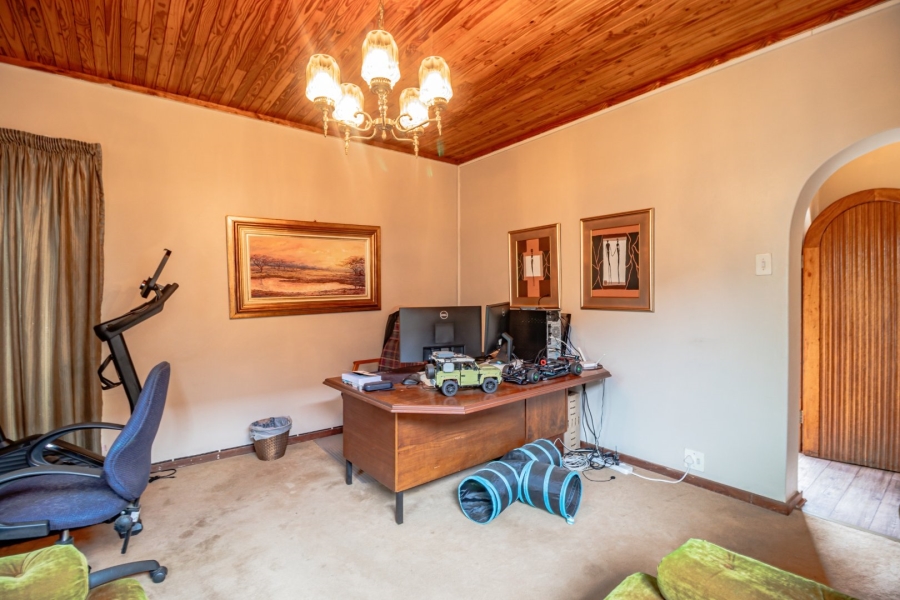6 Bedroom Property for Sale in Theresa Park Gauteng