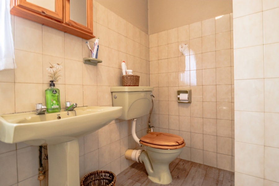 6 Bedroom Property for Sale in Theresa Park Gauteng