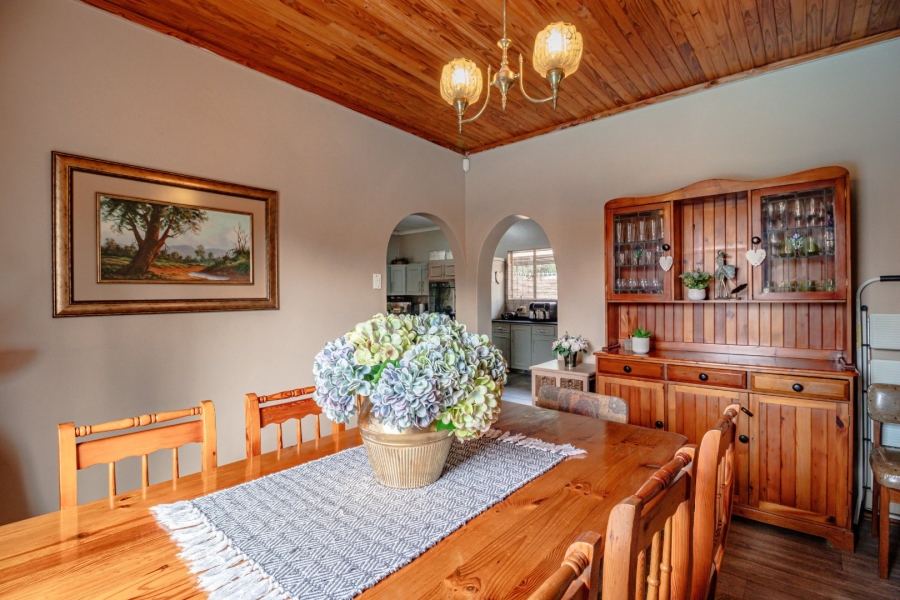 6 Bedroom Property for Sale in Theresa Park Gauteng