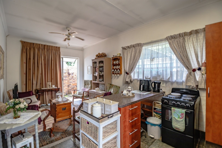 6 Bedroom Property for Sale in Theresa Park Gauteng