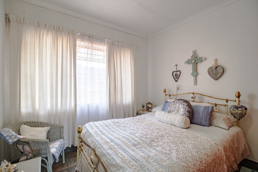 6 Bedroom Property for Sale in Theresa Park Gauteng