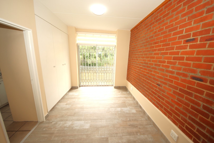 To Let 1 Bedroom Property for Rent in Upper Houghton Gauteng